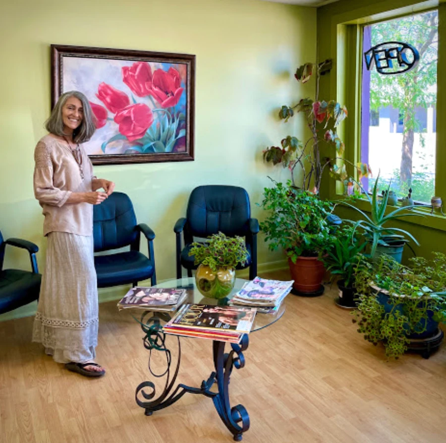 Helena in the salon’s seating area